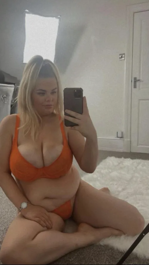 Thumbnail Indulge in Nightlong Feeding Desires with LovelyChubbyQueen | Stuffers' Fantasy