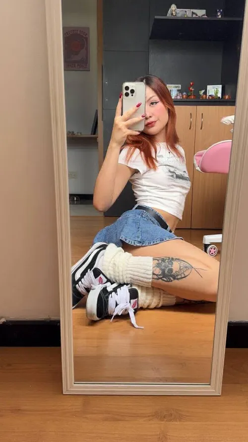 Thumbnail Charming_Aira921: Embrace Classy Elegance with a Hot Twist