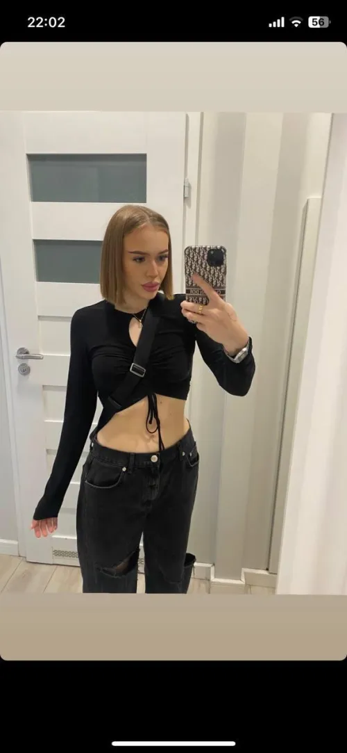 Thumbnail Brilliant_Norma: Grounded Style with Earthy Tones in Croptopgirls