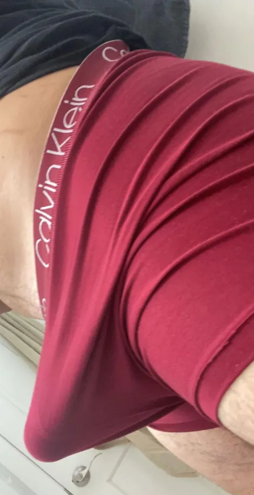 Thumbnail Bulge Opinions Needed: 23m Perspective by Organic_Rise_9495
