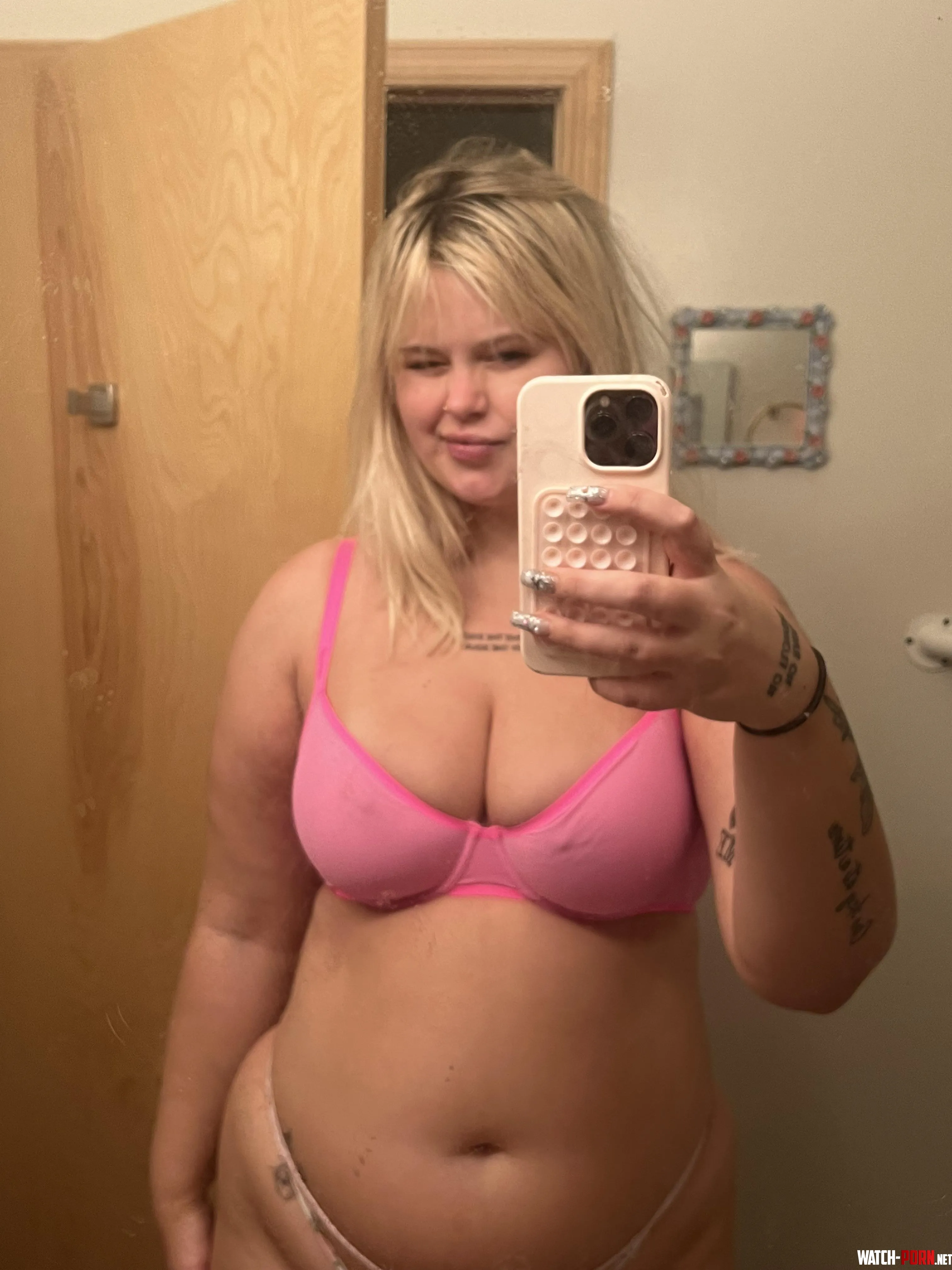 Wanna help me get bloated  by wispy_girlwa