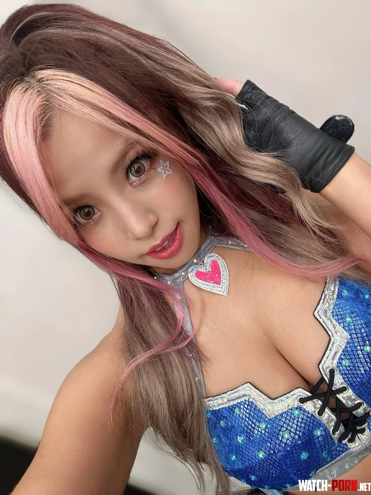 Mina Shirakawa  by SheetAcrobat