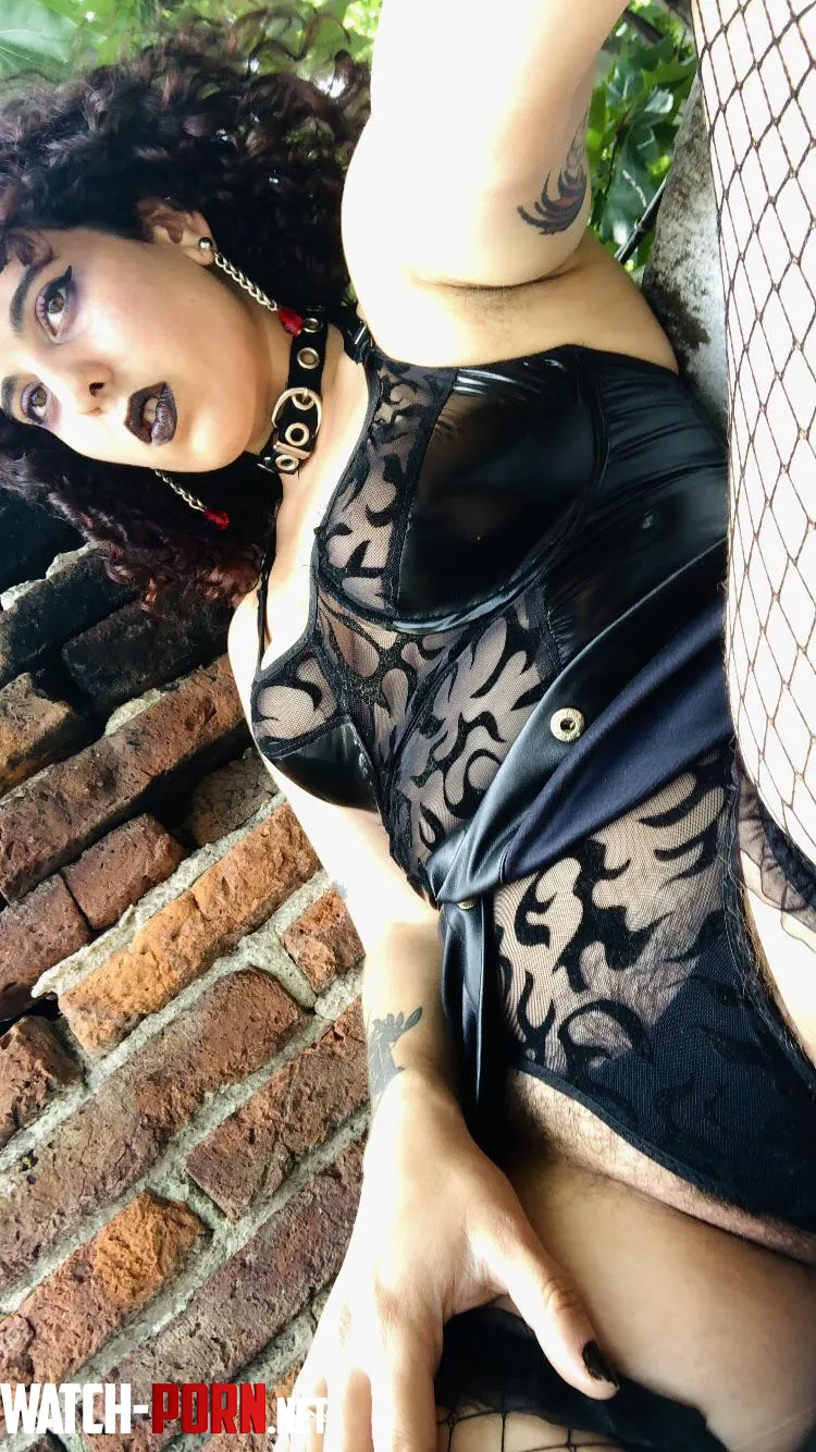 Femme fatale waiting for you hope u dare  by Mistik_in_hell