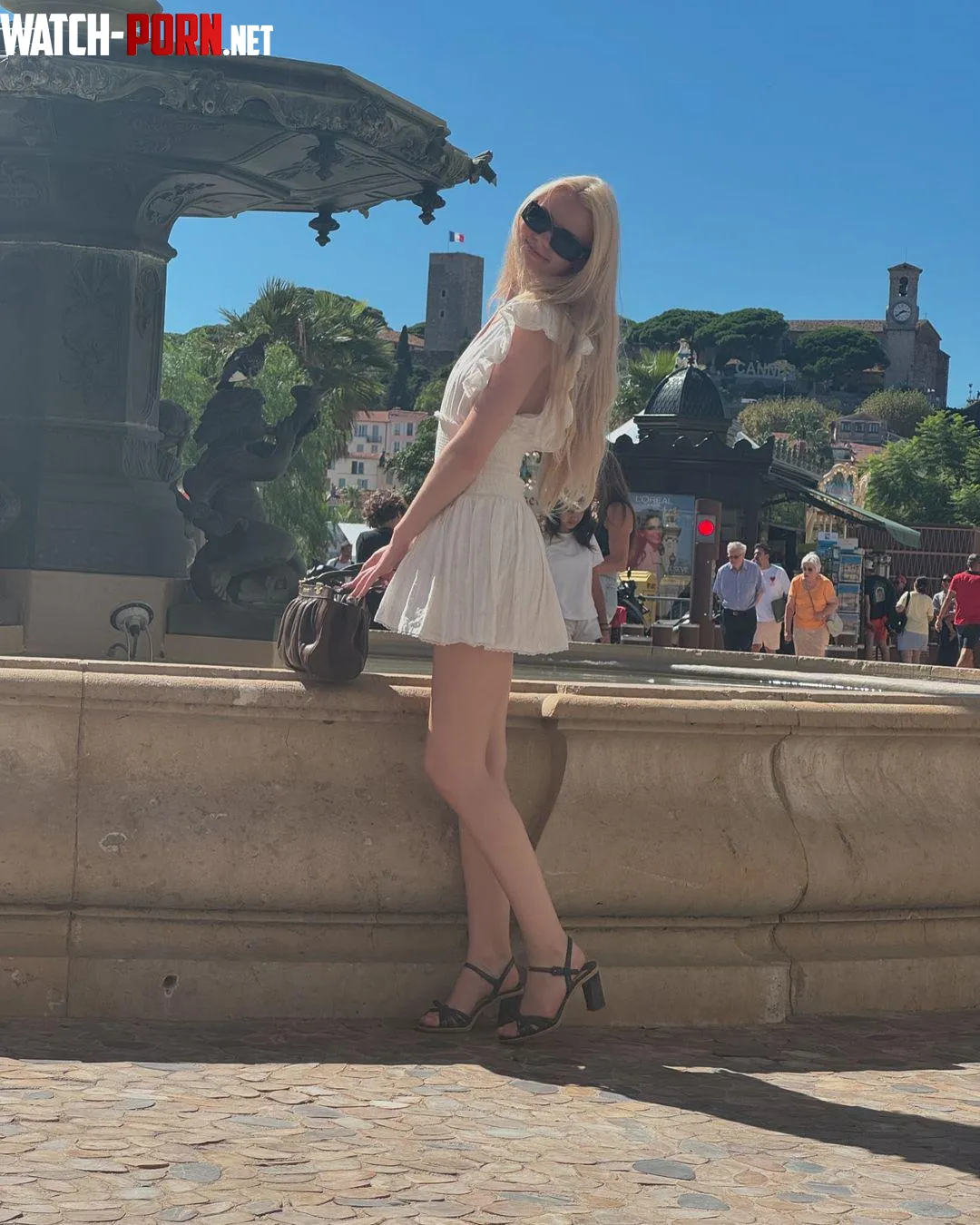 my classic white dress by Sophietelle