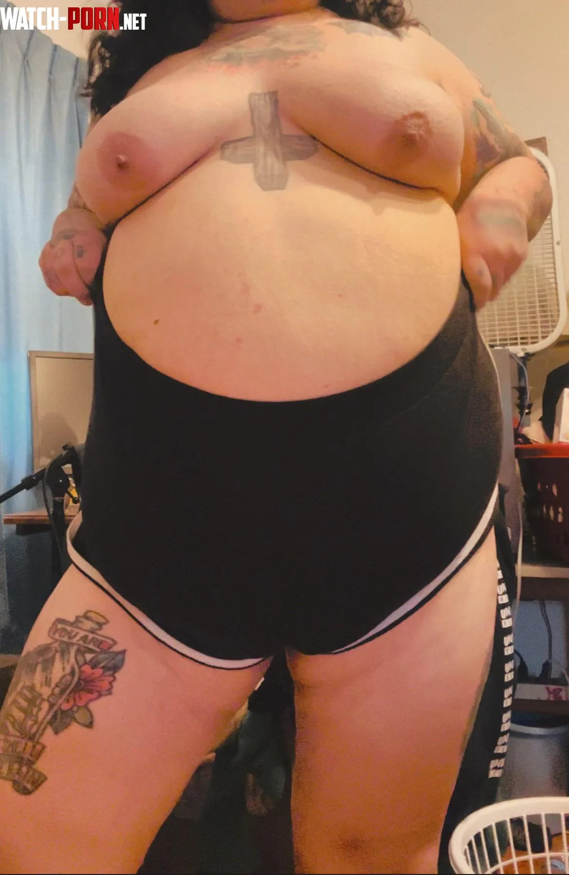 Tell me what your favorite thing to do with a big belly is  by Past-Conference-3478