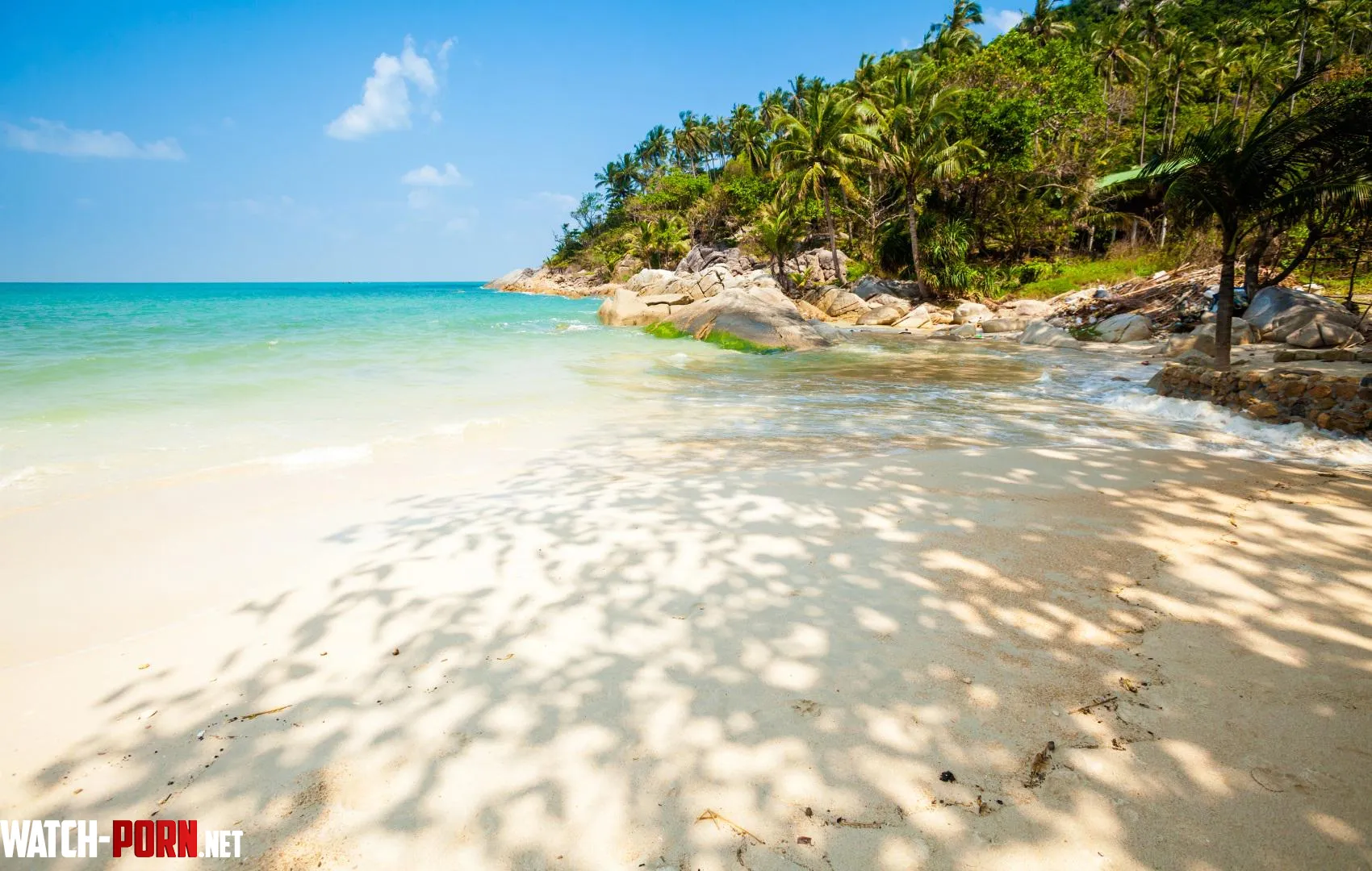 Bottle beach KohPhangan by hypoxia04