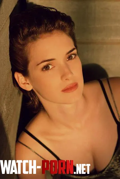 Winona Ryder by ShutupNobodyCarez