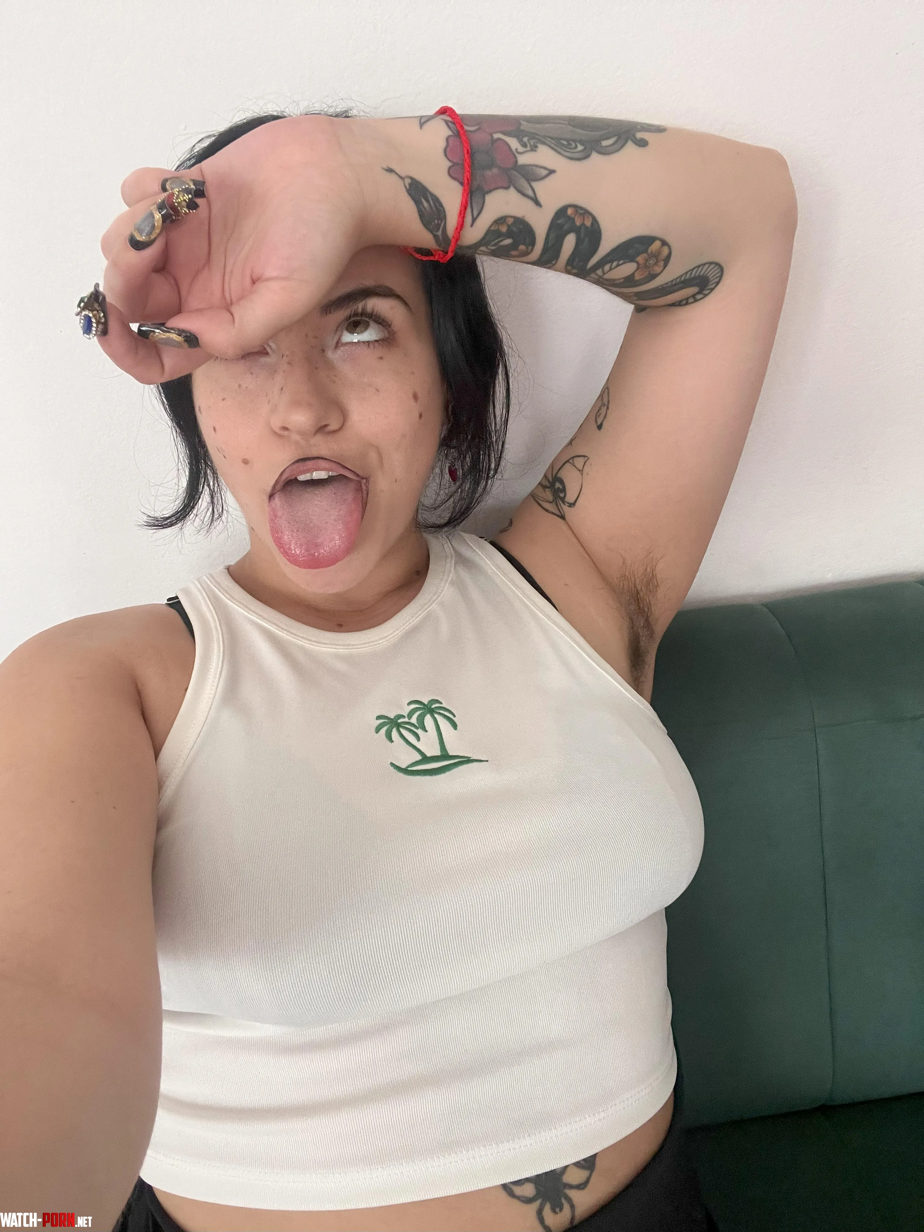 come here come worship my armpit OR DONT YOU DARE by heyitsmika