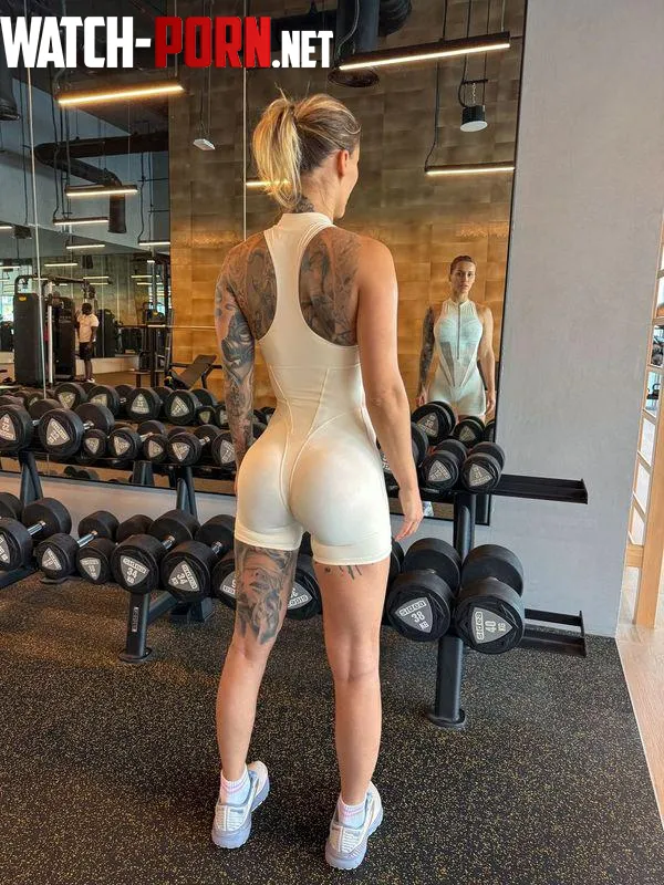 A workout a day can take all my stress away by Jill-H008