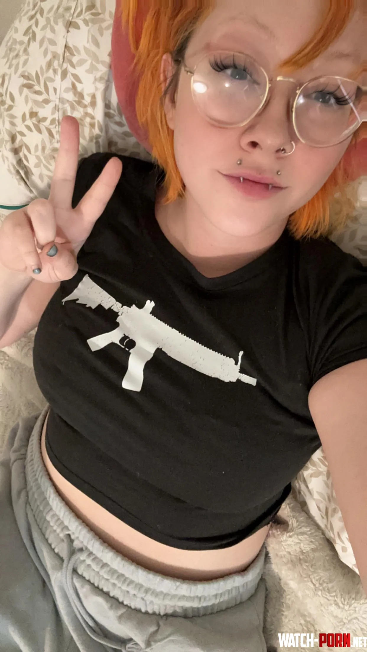 im online and doing vid calls  snap rosieredbottom by rosieredbottom69