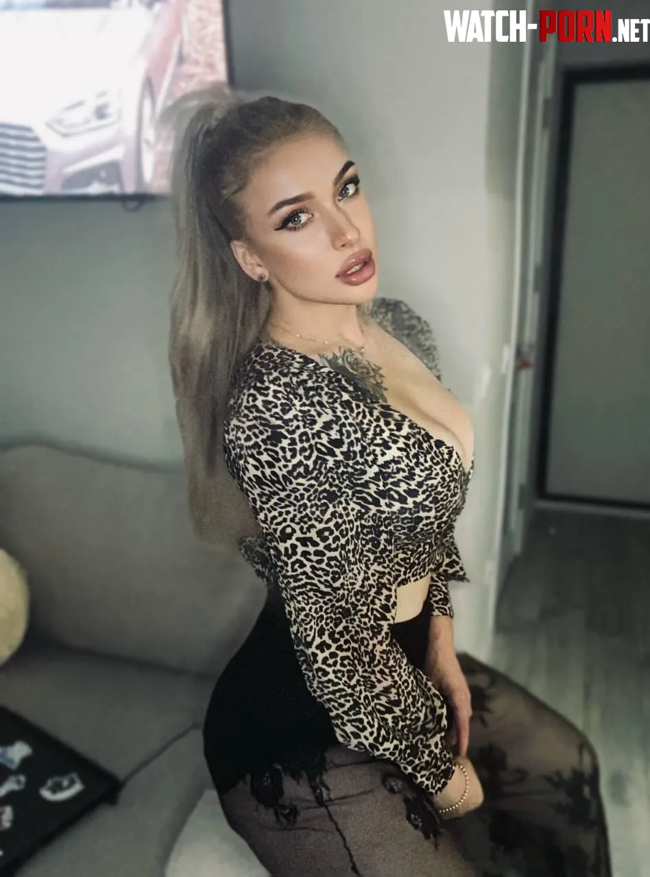 classy Nordic blonde  having some vibes for evening walks yeah   by lekokothabiso