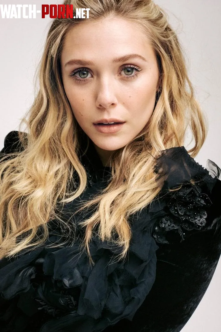 Elizabeth Olsen by veil18