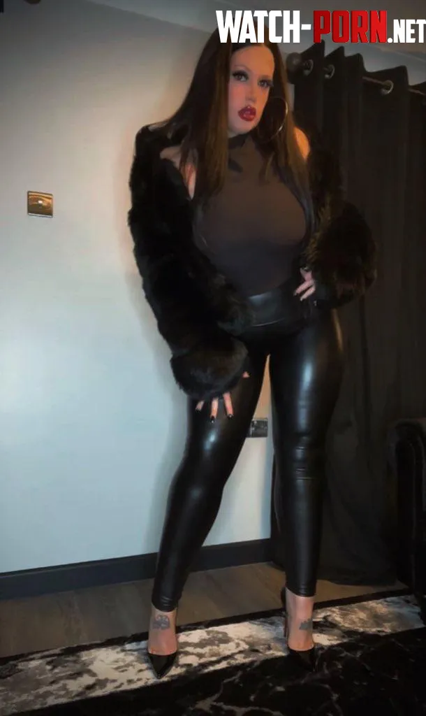 Rate my outfit  by LolaMilky