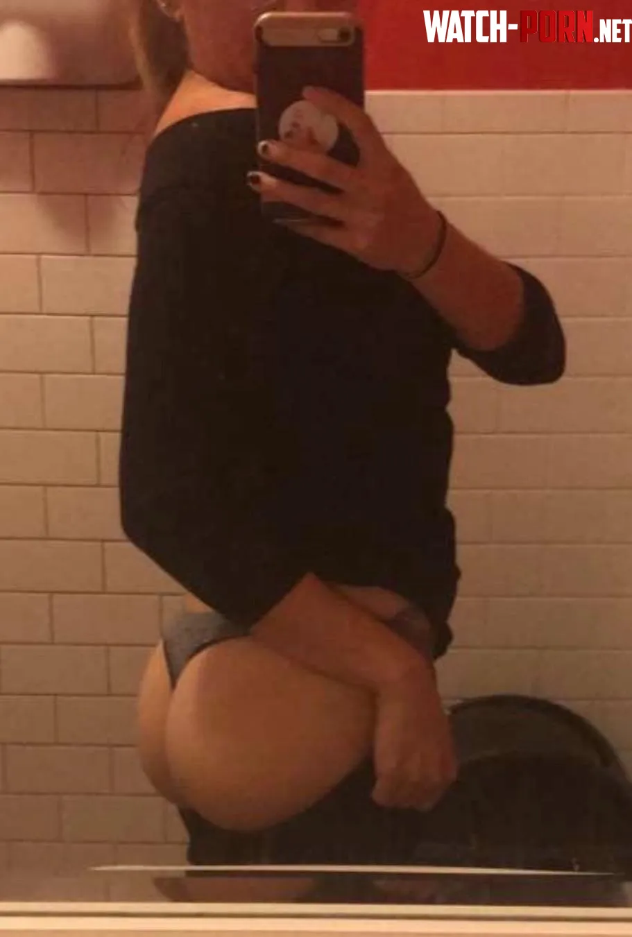 My wife sends you this on a 5 second timer What do you do by Sea_Campaign7950