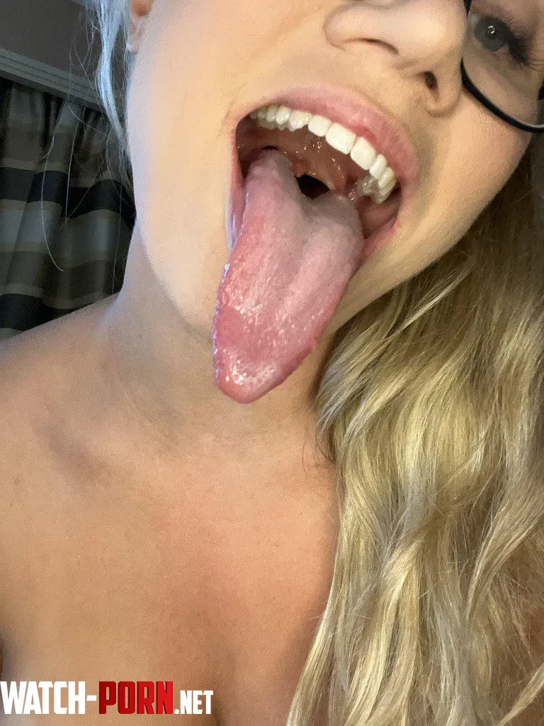 Shoot your load on my face by jennyahegaoblonde