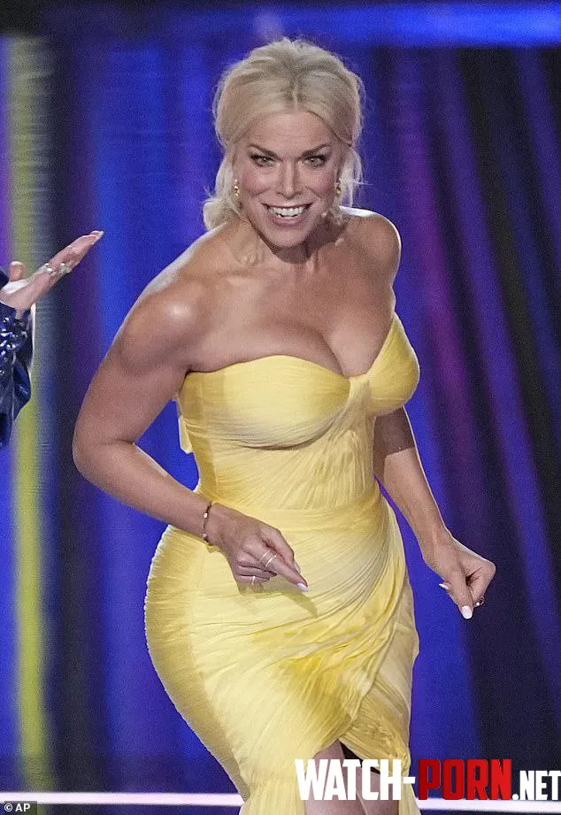 Hannah Waddingham in yellow by pmb0077