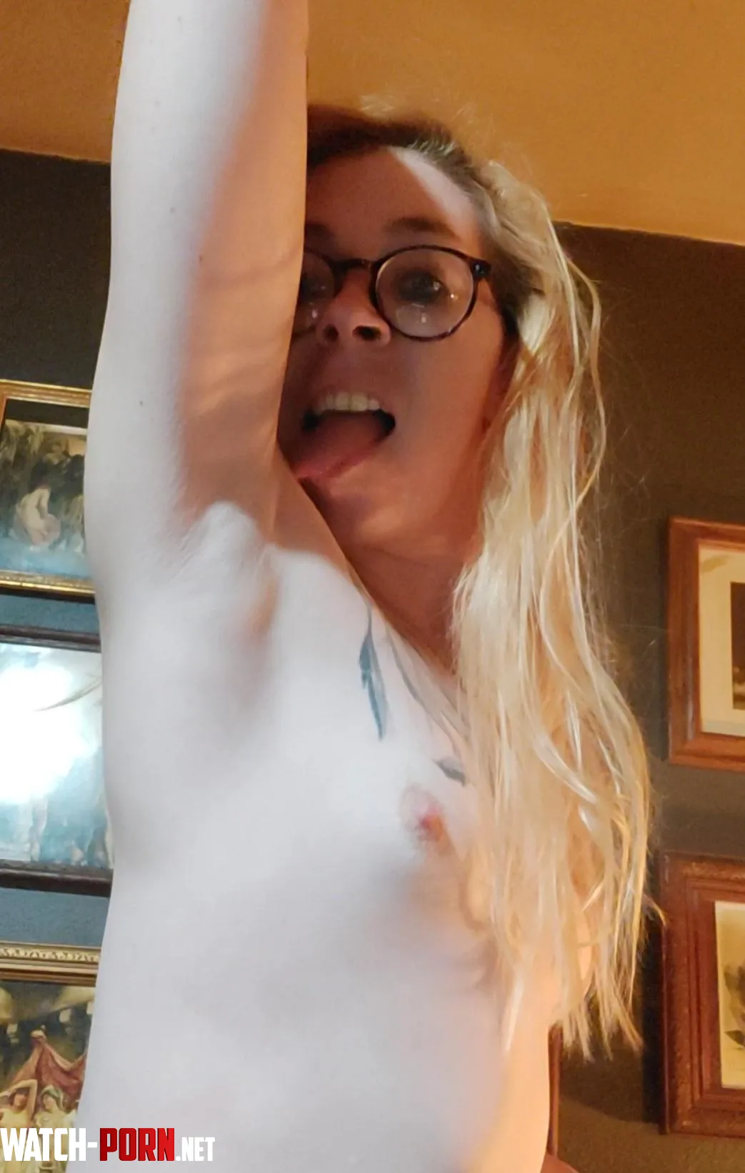 Freshly shaved and no deodorant ready for tongues out  by MistressThrope