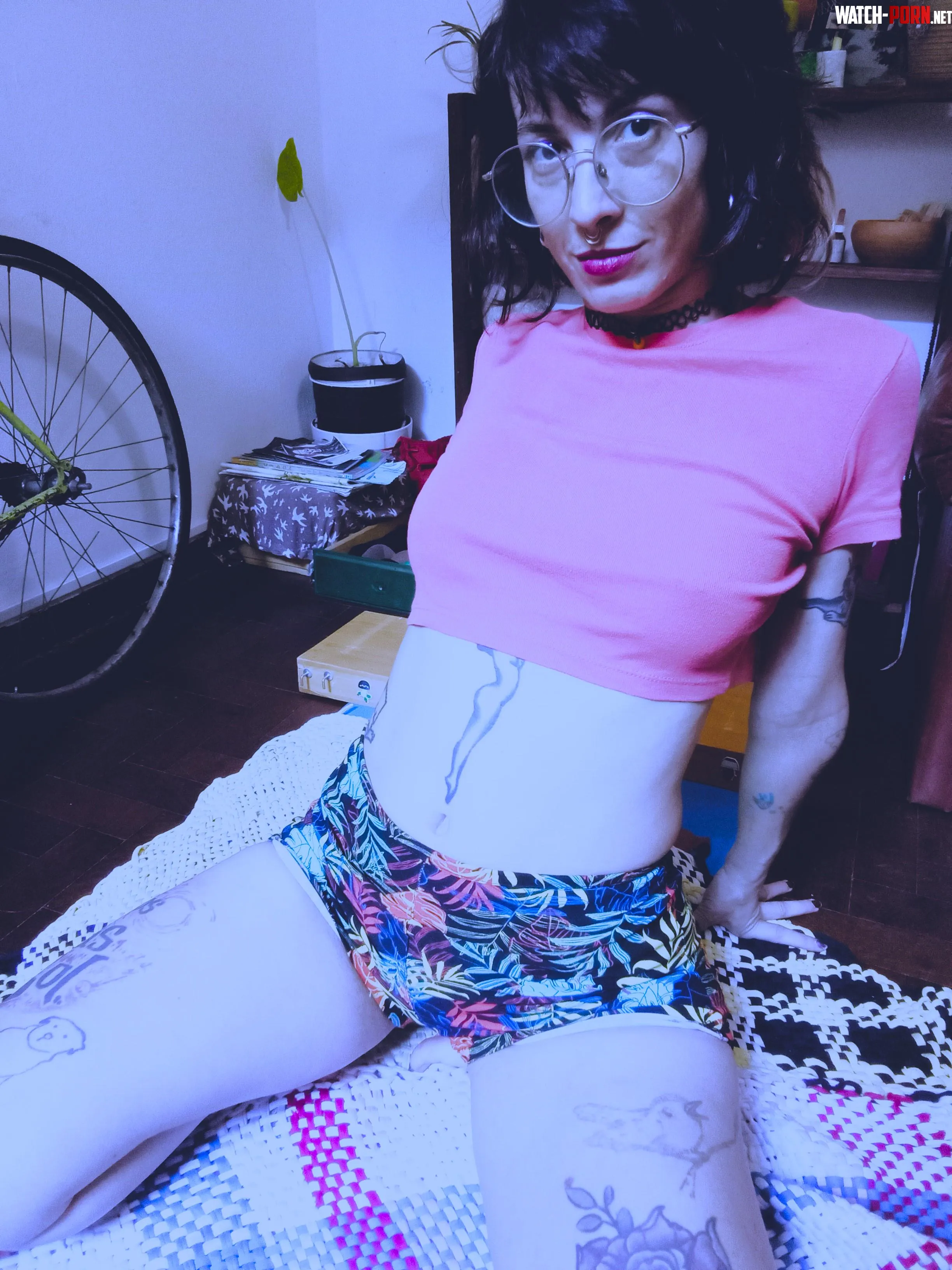 i bet i can make you cum at the same moment i take my shirt off by tuttifuckiingfrutti