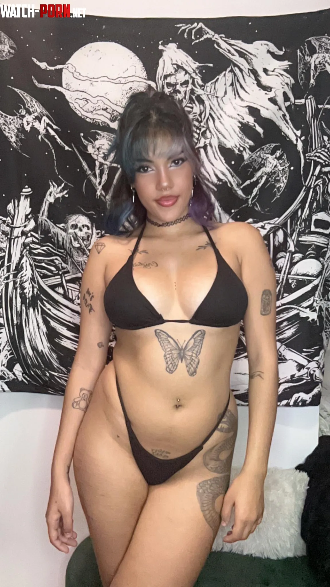 is my slutty body something that older men dream of by PoisonJulia