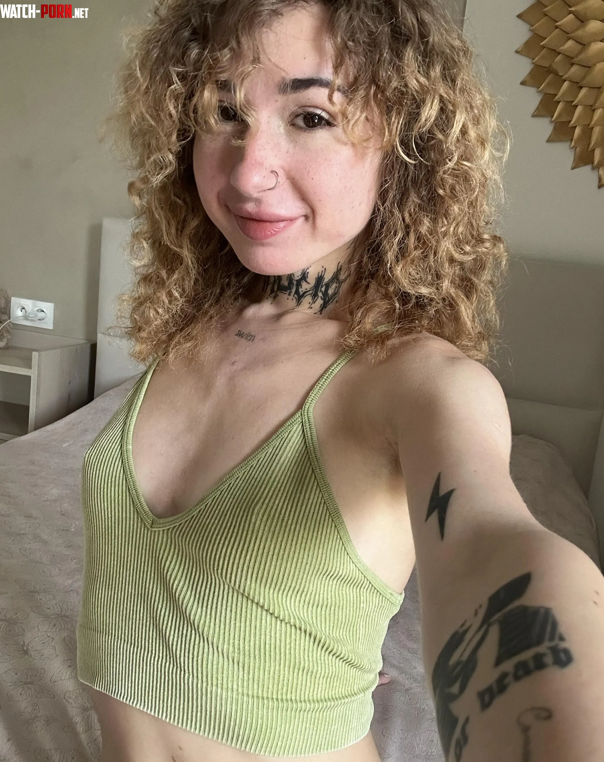 I like to wear tops without a bra by dreamfairyy