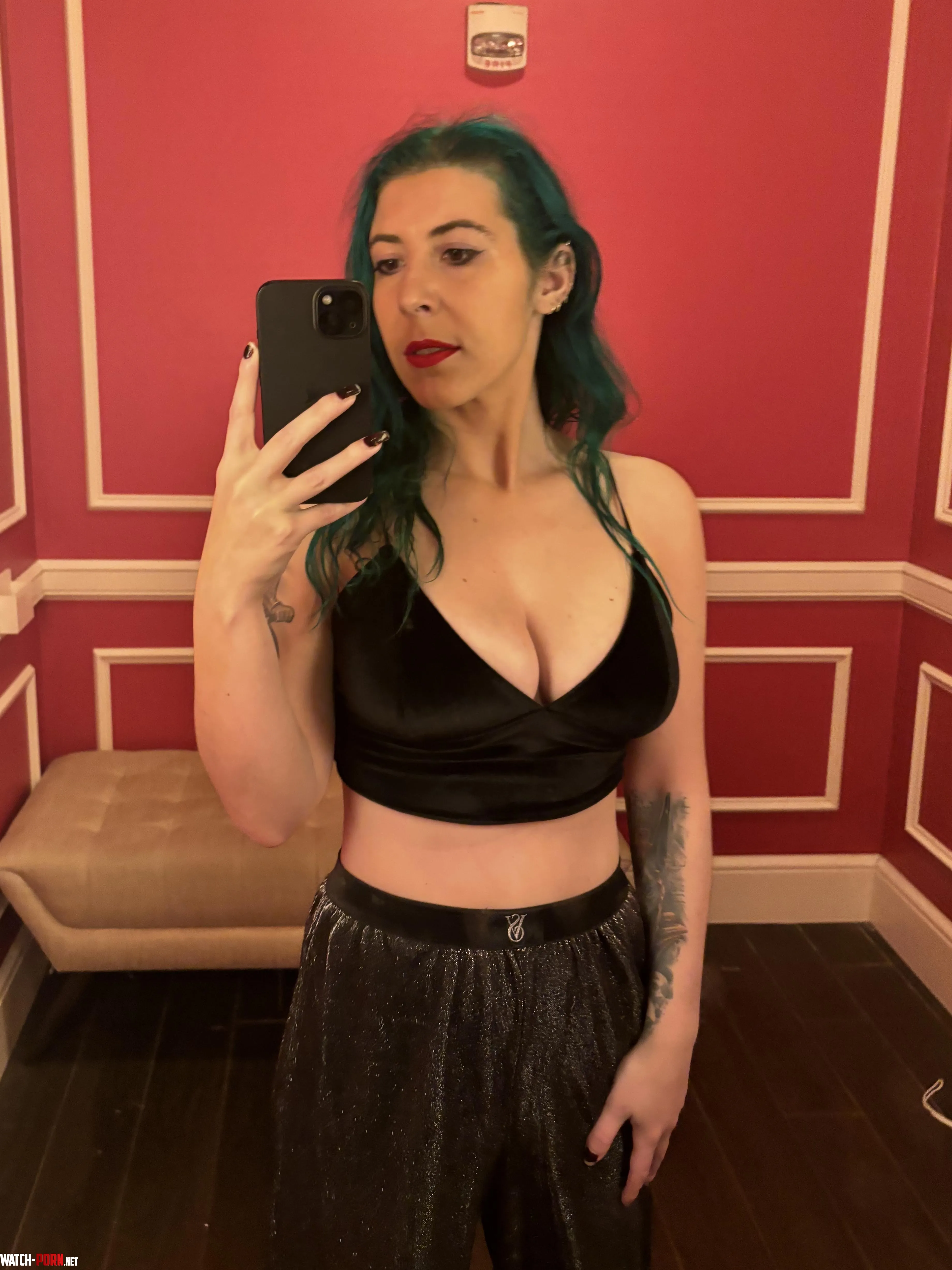 Cozy in a crop top by sirenskiss3