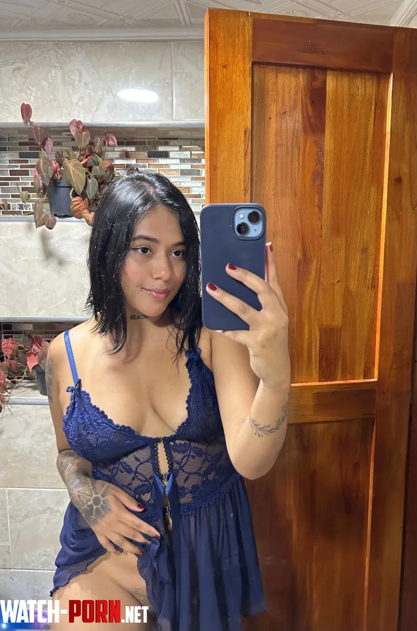 hot brunette waiting for your cumm load by anaadorable