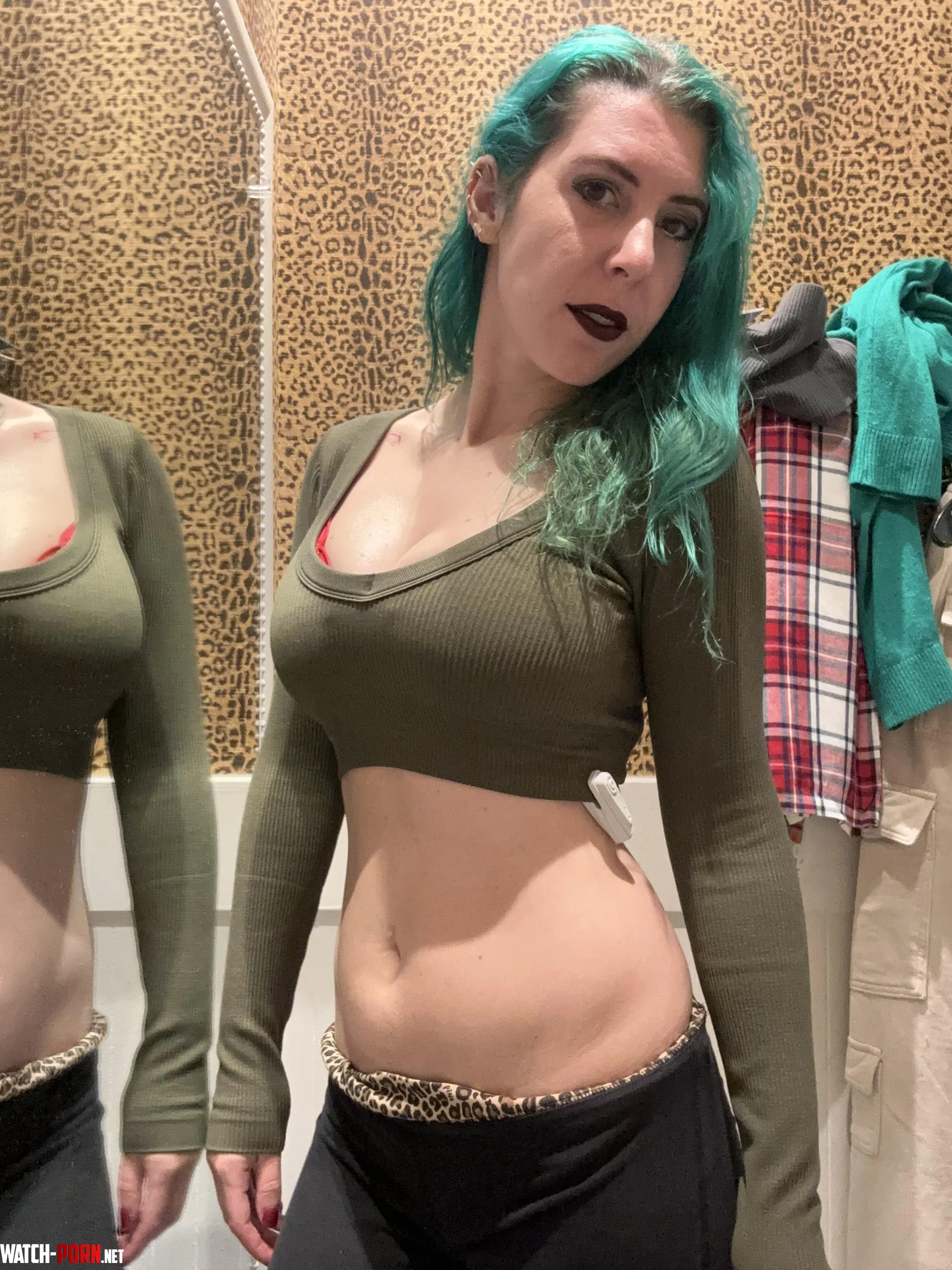 Long sleeved crop top by sirenskiss3