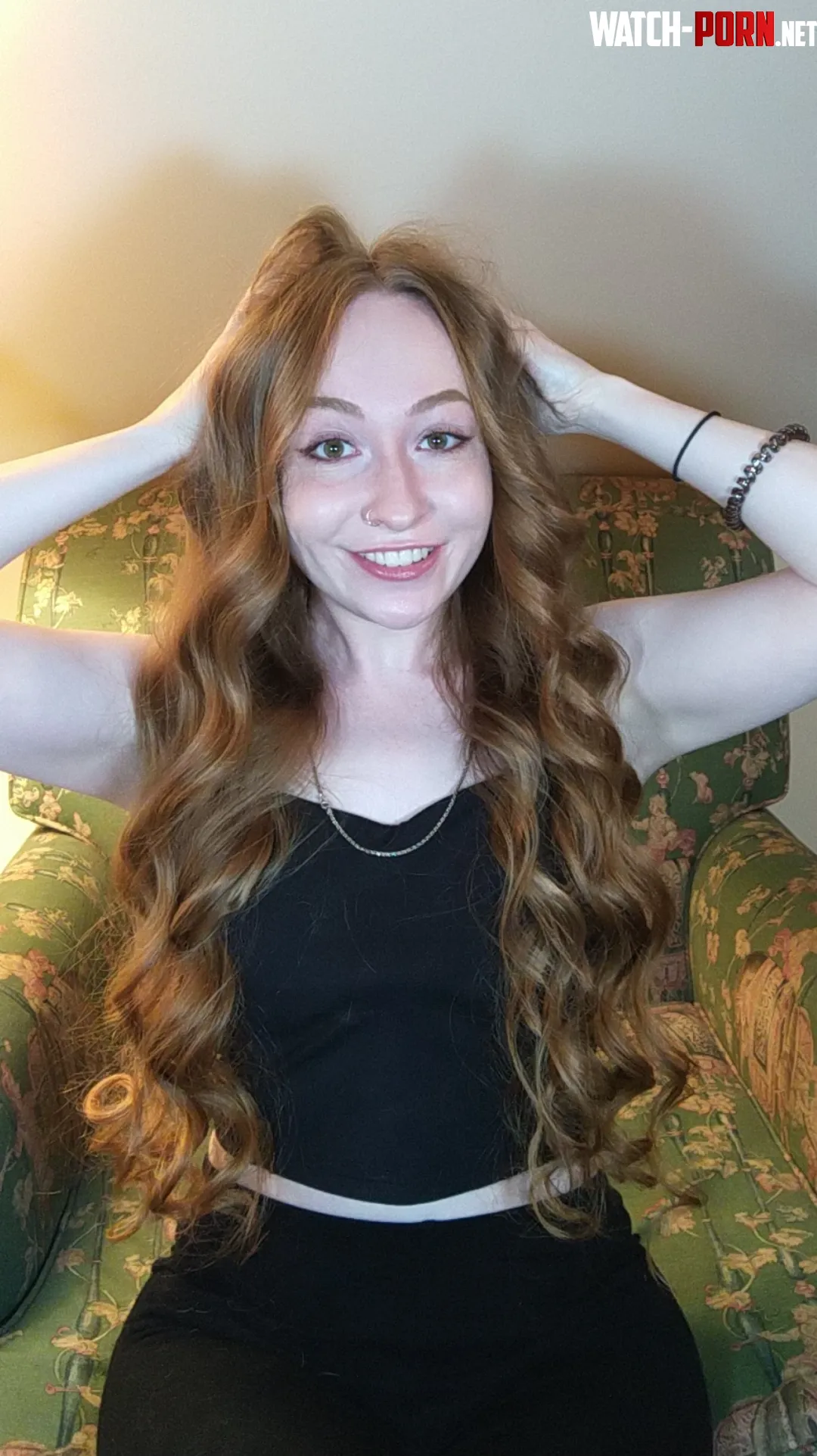 OC strawberry blonde with heatless curls by TinyTink33