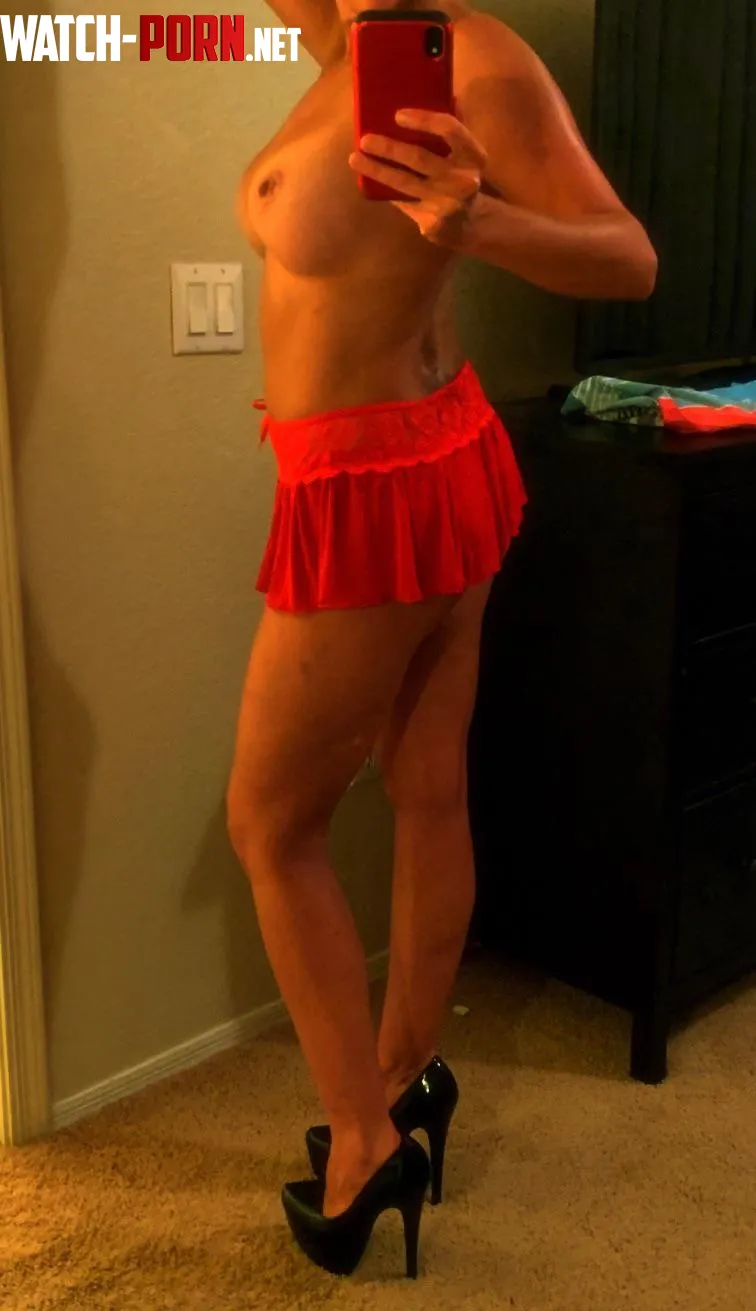How am I looking for an 42yo Arizona mom with 2 kids  by Cat-Summers