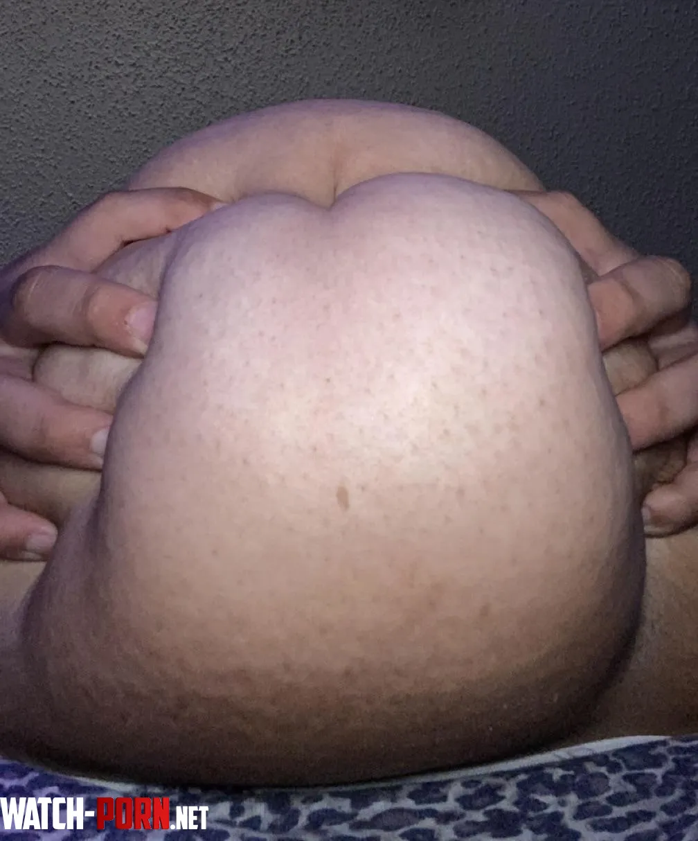 does this angle make me look fat by bigbelliedpig