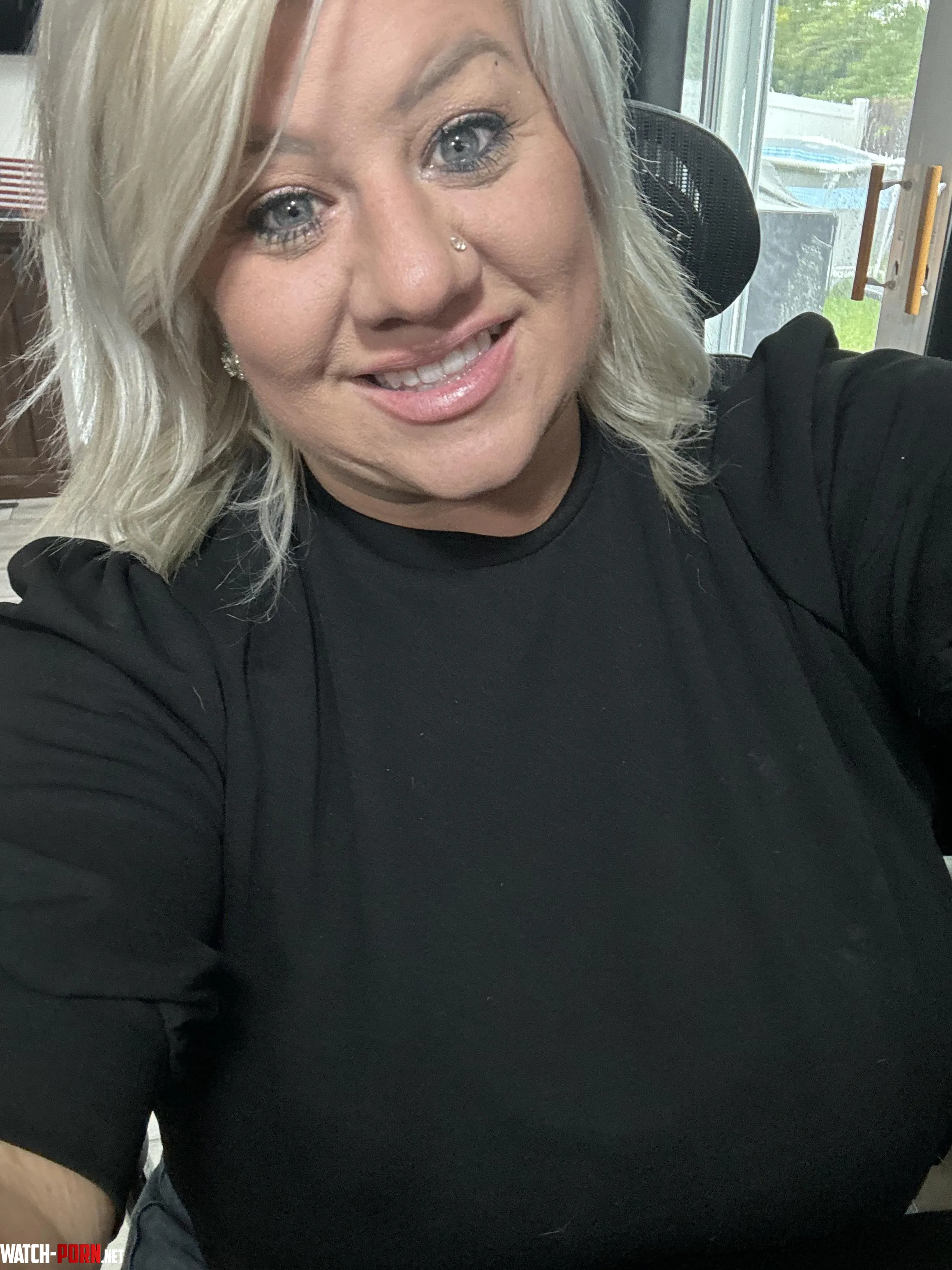 Blonde milf by kenziekreamz