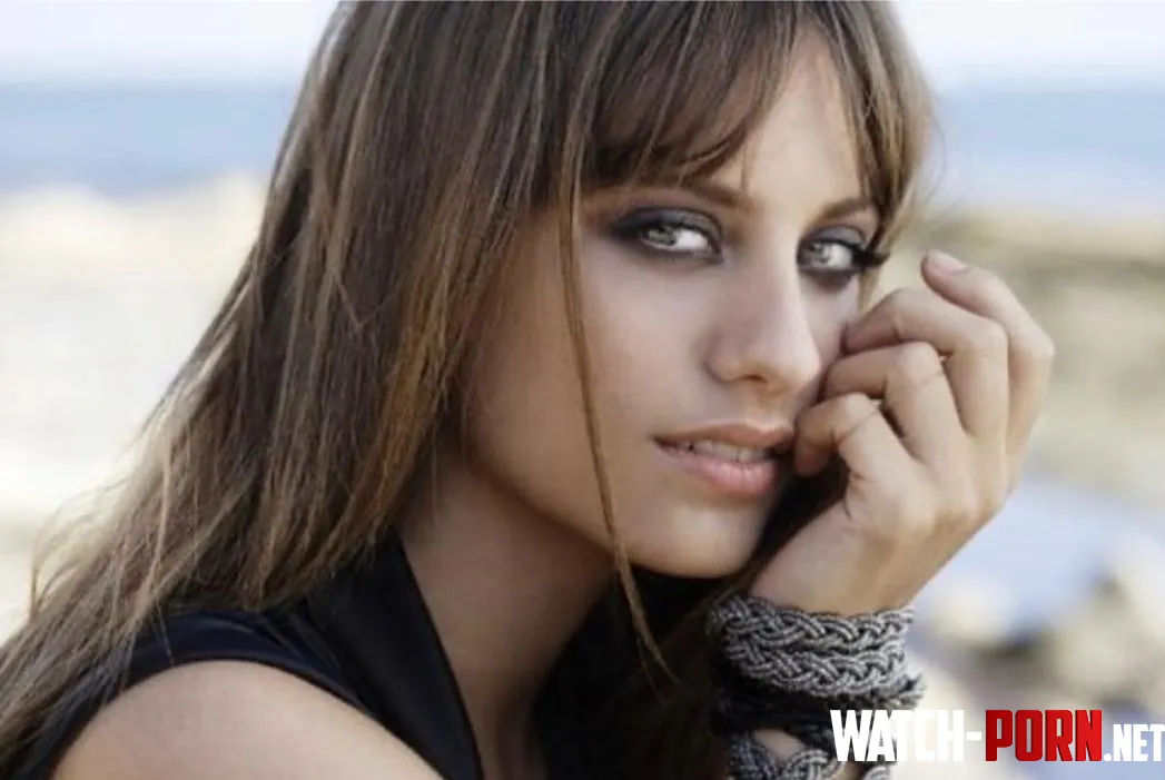 Spanish actress Michelle Jenner  by cliptemnestra