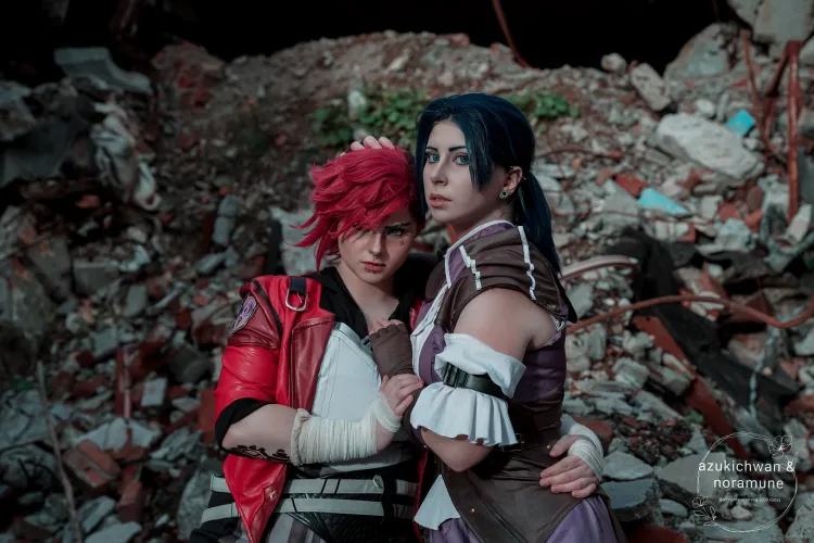Thumbnail Delightful Vi x Caitlyn Cosplays Together by youraltwaifu - cosplaygirls Category
