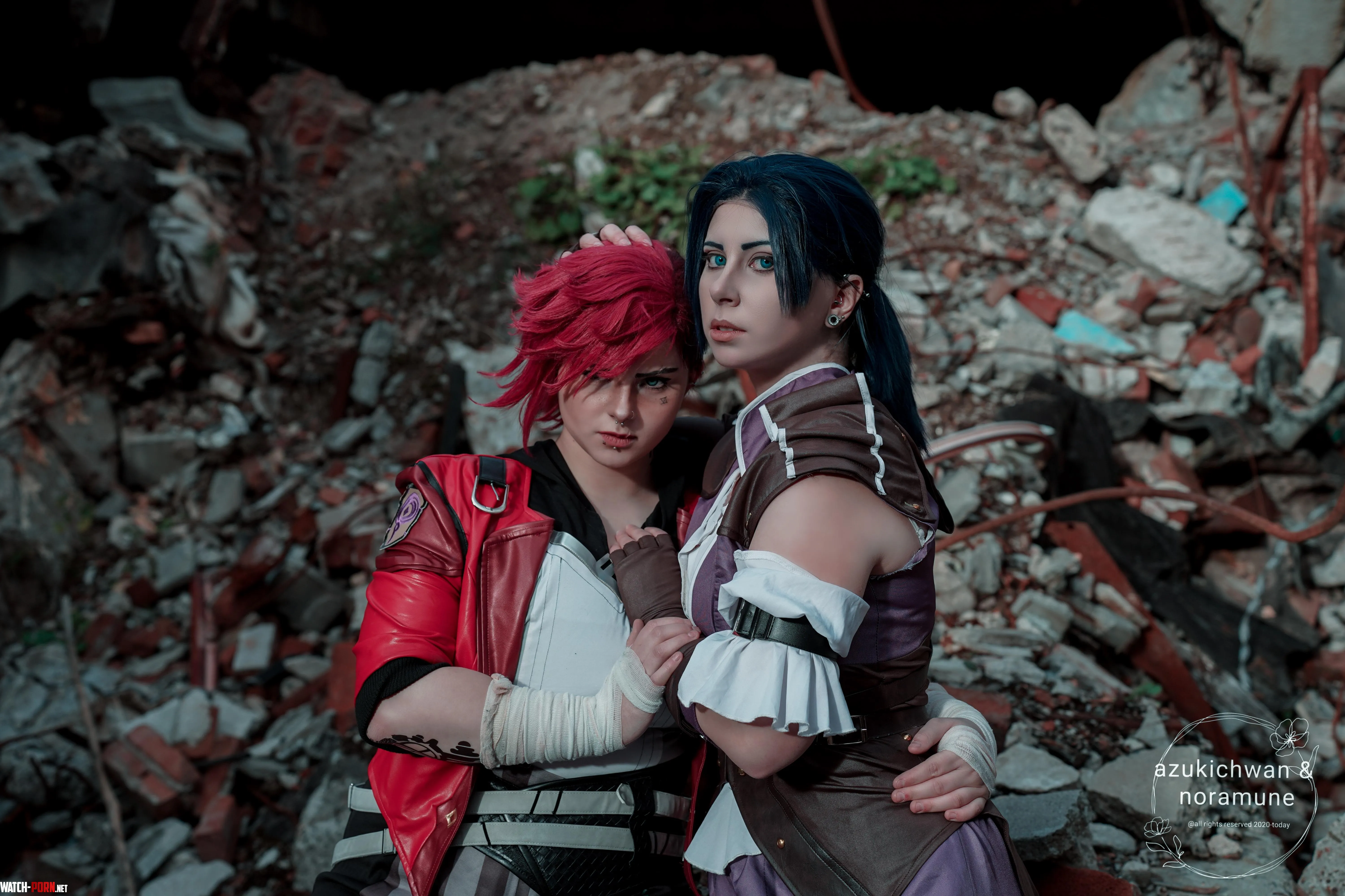 Our Vi x Caitlyn Cosplays by youraltwaifu