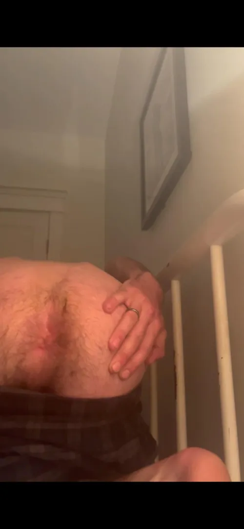 Thumbnail Peacheslilhole's Bold Call: Somebody, Cum to This Hole - A RedditorCum Invitation