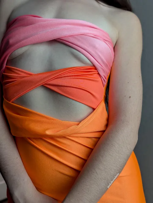 Thumbnail Explore The Perfect Top for a Dress by peekabooadams | underboob Category