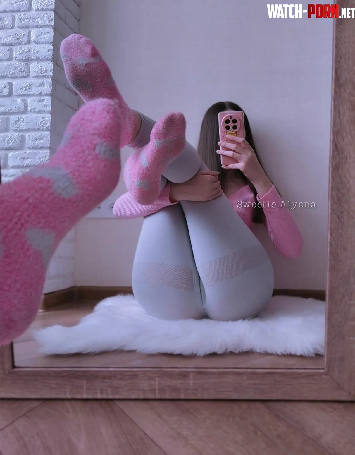 Legs up  by SweetieAlyona