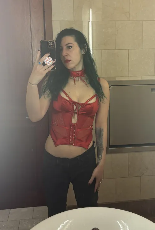 Thumbnail Collared Selfie: Sirenskiss3's MirrorSelfie Exploration