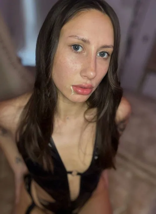 Thumbnail Sensual Invitation: Kiss My Latex-Covered Pussy | DivineSweetness_ | ShinyPorn