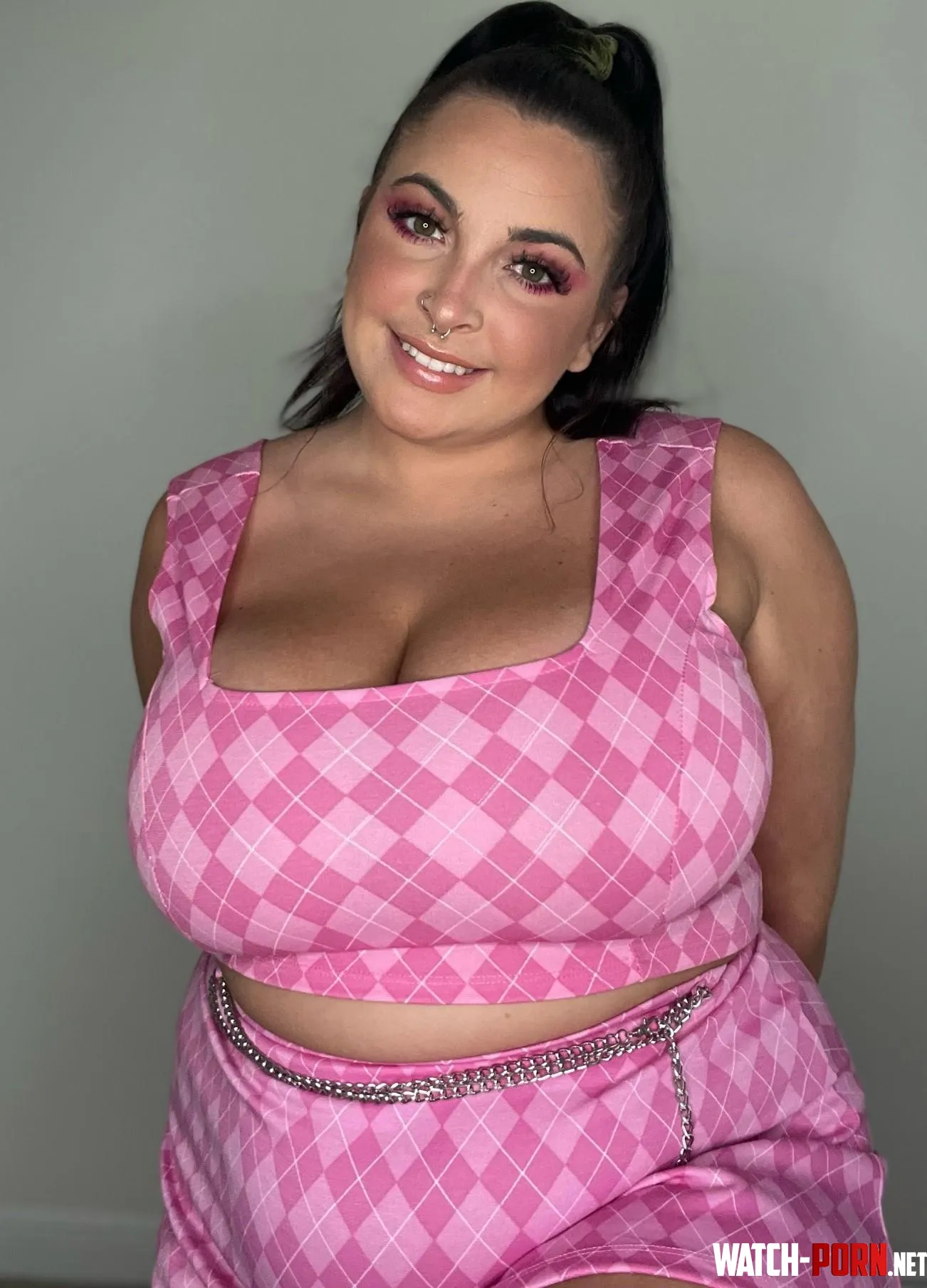 Convince me to fuck you in just 3 words by sav_brooke