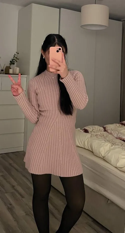 Thumbnail Finding Peace in Reflection: A Mirror Selfie Collection by cuiesduty