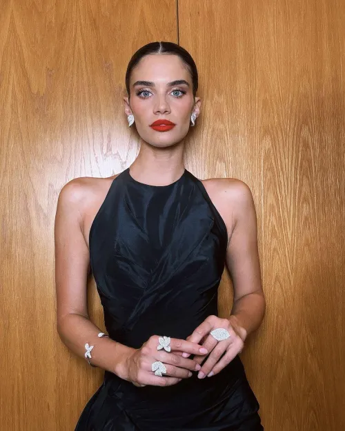 Thumbnail Beauty Beyond Words: Sara Sampaio's Allure by KG101411 | PrettyGirls