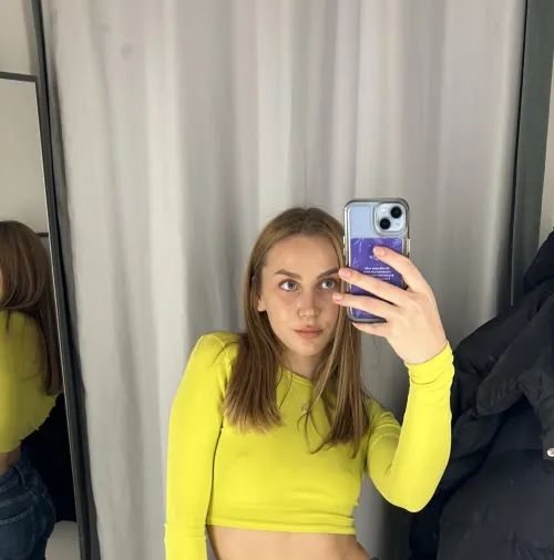 Thumbnail Shopper's Delight: Braless Encounters with EasyAwareness5902