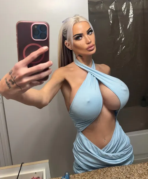 Thumbnail Elegance Meet Sensuality: Journey in Bimbo Fetish with Trophylover