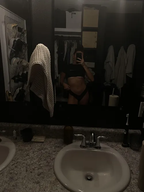 Thumbnail Gym Lover's Delight: Join trainleephoto's Sensual World | WifeWantstoPlay