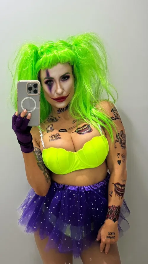 Thumbnail Ready for Punk Passion: Embracing the Night