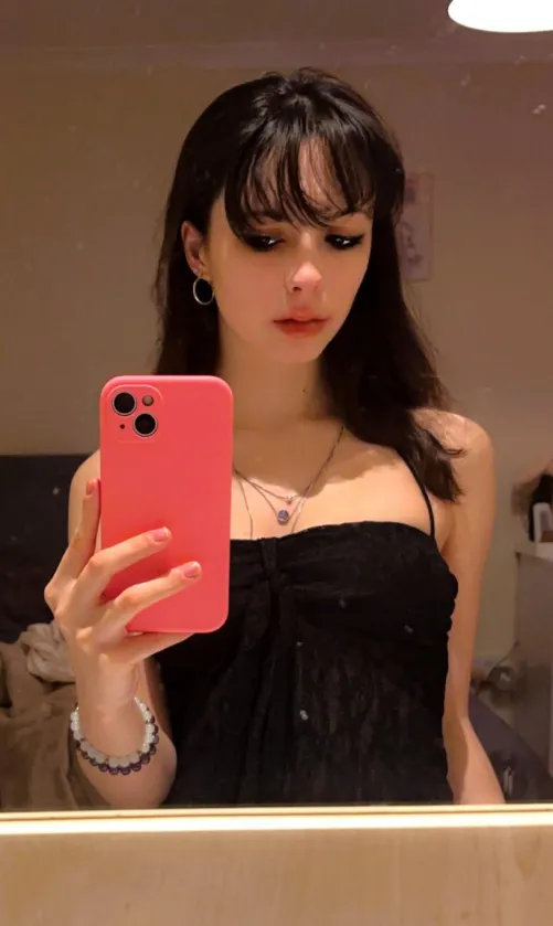 Thumbnail Feeling Classy and Elegant: Styling Black Tops with Classygirls