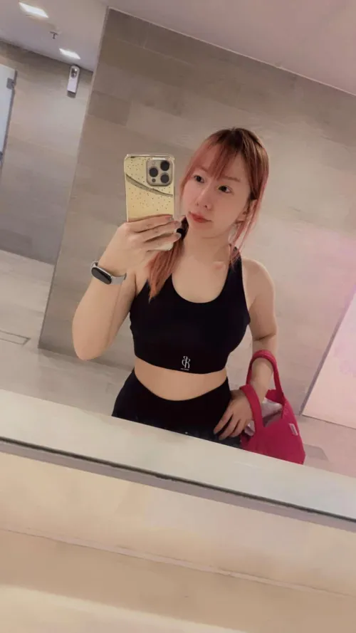 Thumbnail Post-Gym Glow: Capturing Fitness Achievements | Optimal_Jane