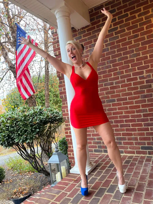 Thumbnail KurvyBlondeWife1 Celebrates Vets in 'Nothing Celebrates Vets like a Tight Dress'