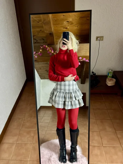 Thumbnail Party: A Celebration in the World of Pantyhose - bornie_babe